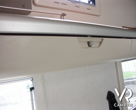 Hymer Exsis: motorhome usato unico nel suo genere con 4 posti letto in meno di 5 metri e mezzo