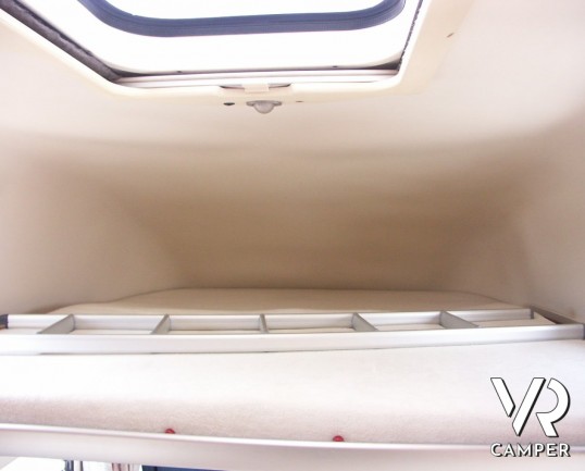 Hymer Exsis: motorhome usato unico nel suo genere con 4 posti letto in meno di 5 metri e mezzo