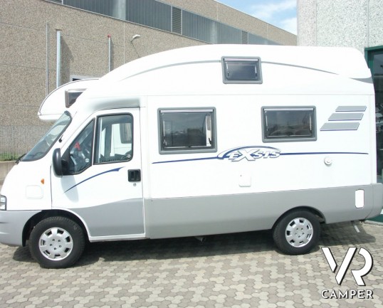 Hymer Exsis: motorhome usato unico nel suo genere con 4 posti letto in meno di 5 metri e mezzo