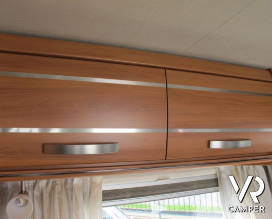 Hymer Exsis-I 504: ottima occasione motorhome Hymer Exsis-I 504 recentissimo, con 4 posti omologati, frigorifero da 160 litri e ampio garage