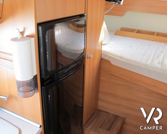 Hymer Exsis-I 504: ottima occasione motorhome Hymer Exsis-I 504 recentissimo, con 4 posti omologati, frigorifero da 160 litri e ampio garage