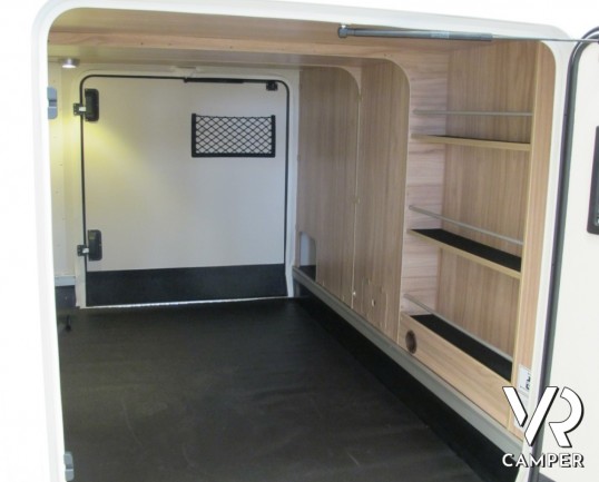 Hymer Exsis-I 588: motorhome Hymer nuovo con letti gemelli e basculante, nuova serie Exsis-I super leggera e compatta