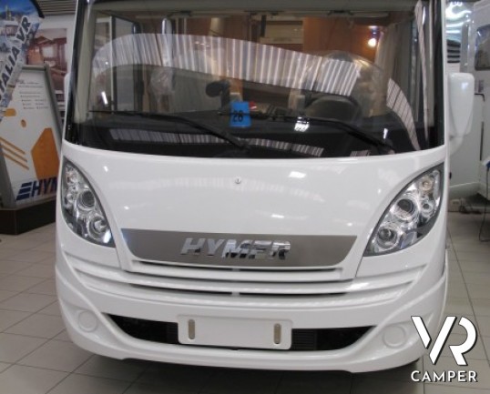 Hymer Exsis-I 504: camper motorhome nuovo compatto con letto matrimoniale in coda, ampio garage, letto basculante, 4 posti letto e omologati in solo 6