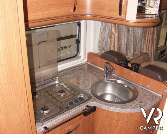 Hymer B 694 SL: camper usato in piemonte, motorhome di fascia lusso, con tanti accessori e garage!