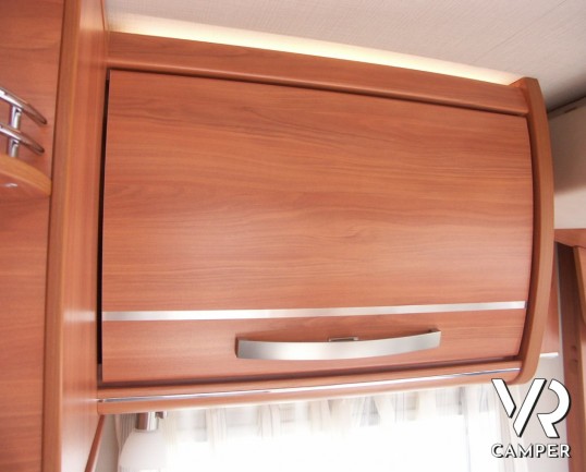 Hymer MLI 540: motorhome nuovo su mercedes con trazione posteriore e garage