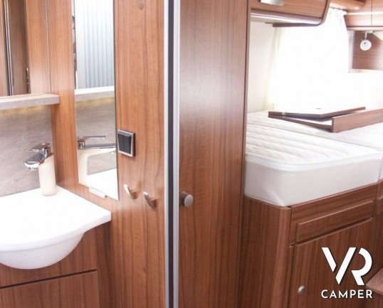 Hymer MLI 620: motorhome nuovo su mercedes con garage doccia e bagno separati