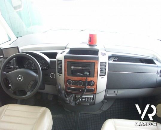 Hymer S 800: maxi motorhome usato con garage, camper in patente C, 5.000 kg