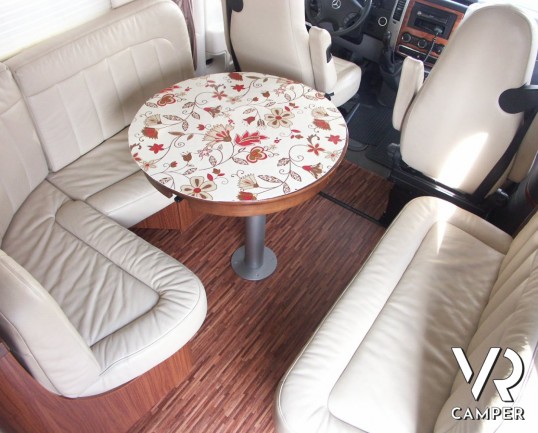 Hymer S 800: maxi motorhome usato con garage, camper in patente C, 5.000 kg