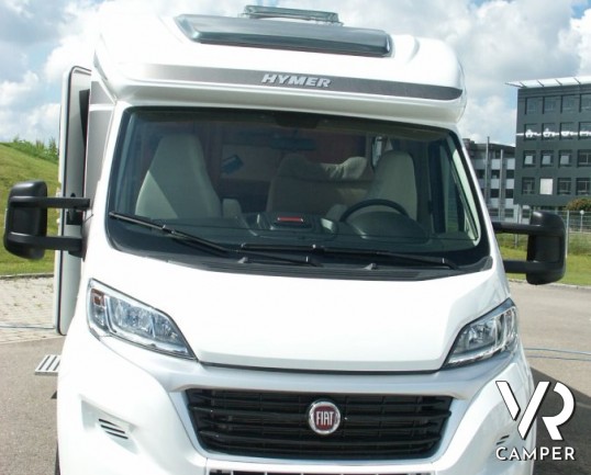 Hymer Tramp 708 SL: camper semintegrale nuovo con letto nautico e garage.