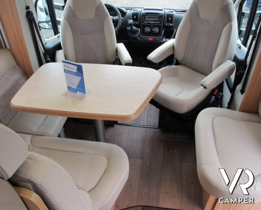 Hymer Tramp 594 GL: semintegrale Hymer nuovo a prezzo speciale con garage e letto matrimoniale in coda, sotto i sette metri di lunghezza