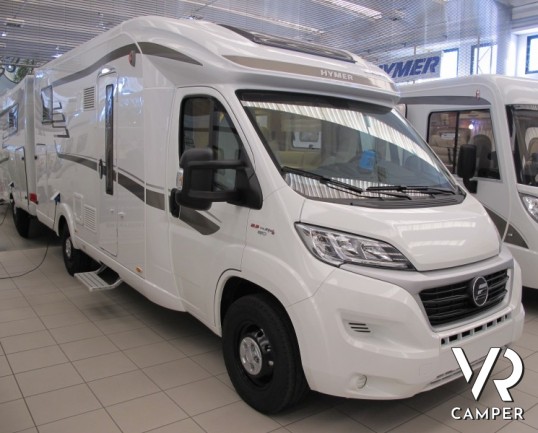 Hymer Tramp 594 GL: camper semintegrale nuovo con letto matrimoniale in coda, doppio armadio, bagno doccia separati e letto basculante.