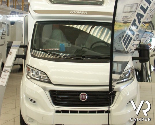 Hymer Tramp 614 CL: camper semintegrale nuovo a Torino con il letto matrimoniale in coda, ampio garage, letto basculante, doppio armadio.