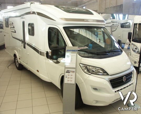 Hymer Tramp 614 CL: camper semintegrale nuovo a Torino con il letto matrimoniale in coda, ampio garage, letto basculante, doppio armadio.