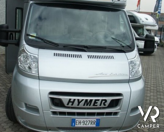 Hymer Tramp 614 SL: camper usato semintegrale con letto matrimoniale in coda e garage.