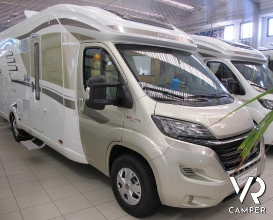 Hymer Tramp 678 CL Gold Limited: camper nuovo Hymer in versione speciale con letto basculante, letti gemelli e dinette a "L" grande.