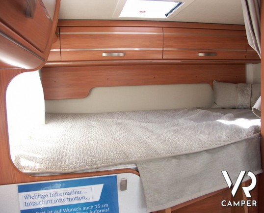 Hymer Van 314 SL: semintegrale piccolo con garage e doppio pavimento