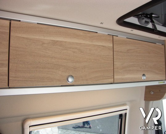 Hymer Car Ayes Rock: furgone 2 posti compatto con letto matrimoniale in coda e bagno