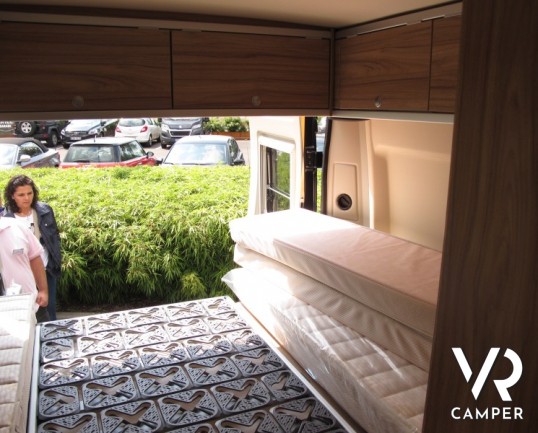 HymerCar Grand Canyon: camper puro attrezzato per le vacanze con letto matrimoniale posteriore e frigorifero grande