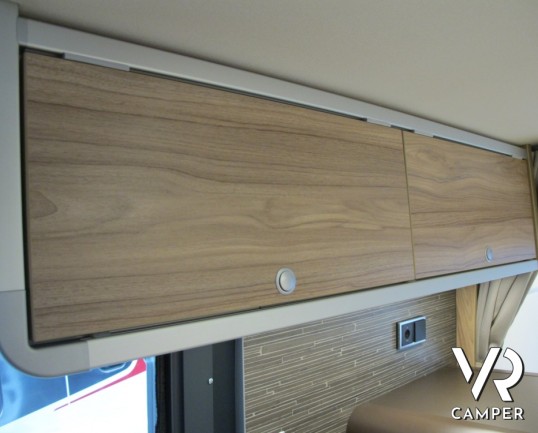 HymerCar Grand Canyon: furgonato su mercedes benz con letto matrimoniale in coda e possibilità di letto sul tetto apribile