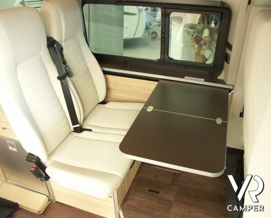 Hymercar Rio: camper puro usato piccolo e compatto per l'utilizzo di tutti i giorni in offerta.