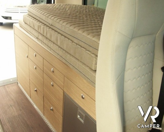 Hymercar Rio: camper puro usato piccolo e compatto per l'utilizzo di tutti i giorni in offerta.