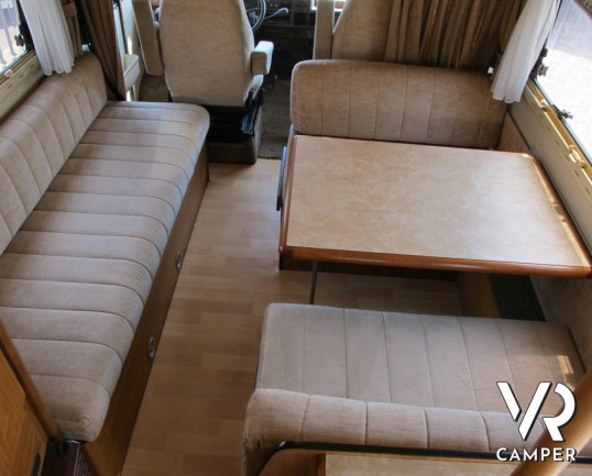 Hymermobil 544: il motorhome per eccellenza, camper usato per prima esperienza, robusto e ottimo per l'inverno