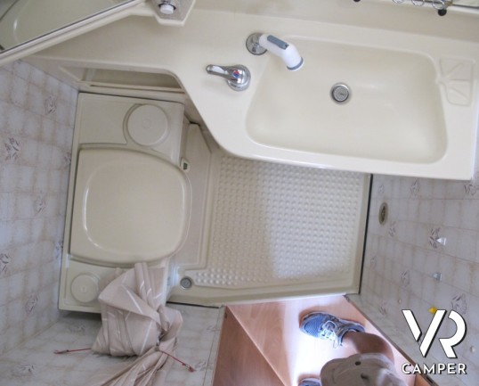 Hymermobil 544: il motorhome per eccellenza, camper usato per prima esperienza, robusto e ottimo per l'inverno