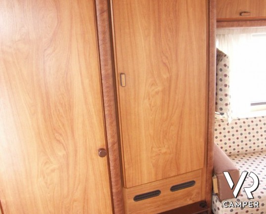 Hymermobil 544: camper usati motorhome a Torino. Ottimo motorhome usato compatto e di alta qualità