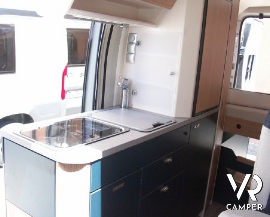 Knaus Boxlife 600 MQ: camper furgonato attrezzato nuovo a Torino con letto basculante 4 posti