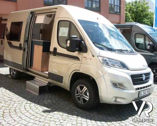 Knaus Boxlife 540 MK: furgone attrezzato compatto con letti a castello posteriori e basculante 4 posti, dalle dimensioni compatte.