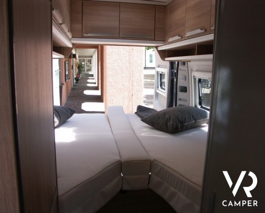 Knaus Boxstar Freeway 630: furgone attrezzato nuovo in Piemonte con letti gemelli in coda e bagno con doccia separabile