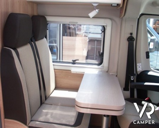 Knaus Boxstar Lifetime 600: camper furgonato nuovo a Torino con letti gemelli in coda, 3 posti letto.