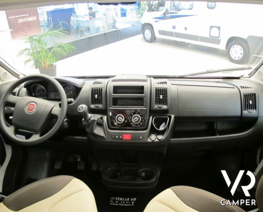 Knaus Boxstar Street 600 MQ: camper furgonato nuovo con letto matrimoniale posteriore e ampio vano di carico, ottimo per 2 persone che vogliono viaggi