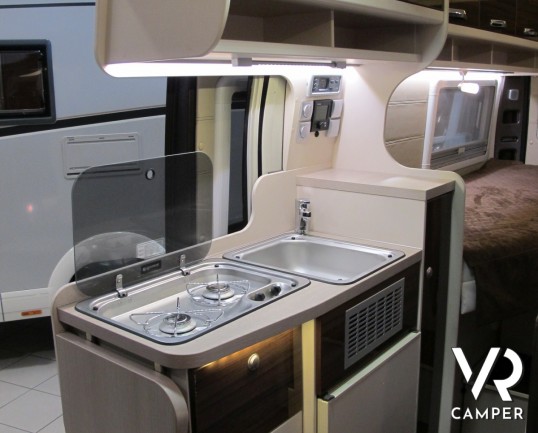 Knaus Boxstar Plus Lifetime 600: furgone attrezzato in versione speciale con letti gemelli e doccia separata