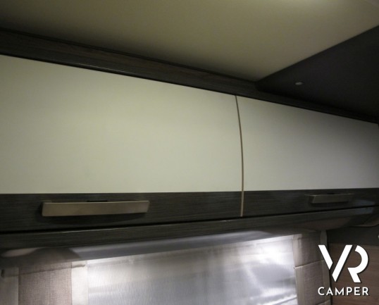 Knaus L!ve TI 650: ottimo semintegrale con letti gemelli posteriori, ampio garage e dinette con divanetto contrapposto