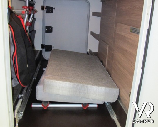 Knaus L!ve TI 650: ottimo semintegrale con letti gemelli posteriori, ampio garage e dinette con divanetto contrapposto