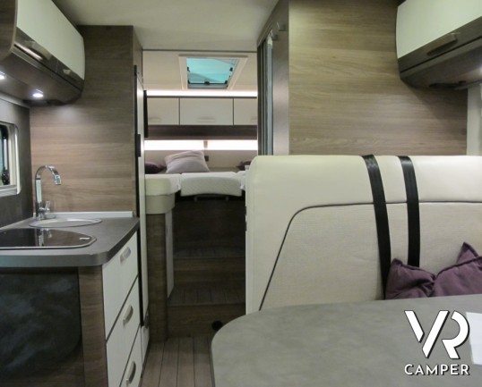 Knaus L!ve TI 650: ottimo semintegrale con letti gemelli posteriori, ampio garage e dinette con divanetto contrapposto