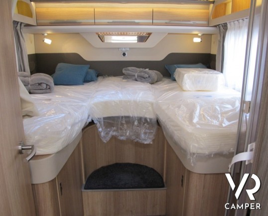 Knaus Sky TI 700 MEG: semintegrale nuovo Knaus con letti gemelli in coda, ampio garage per lo scooter