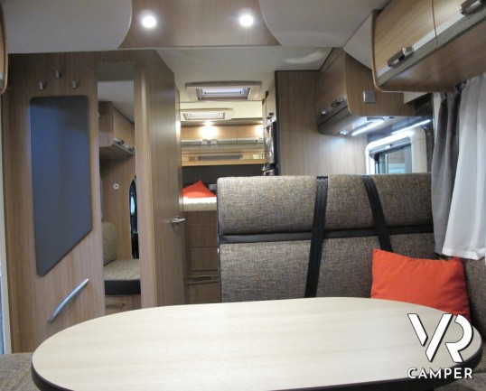 Knaus Sky Wave 650 MG: camper semintegrale nuovo Knaus a Torino con garage e letto basculante sotto i 7 metri di lunghezza.
