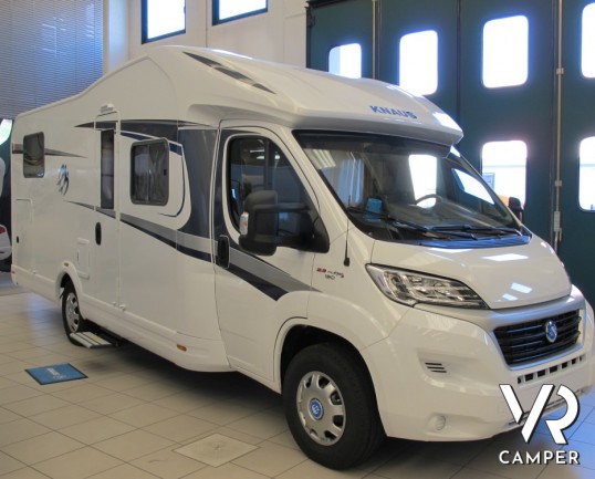 Knaus Sky Wave 700 MEG: camper nuovo semintegrale con letti gemelli posteriori, garage, e letto basculante, omologato 4 posti