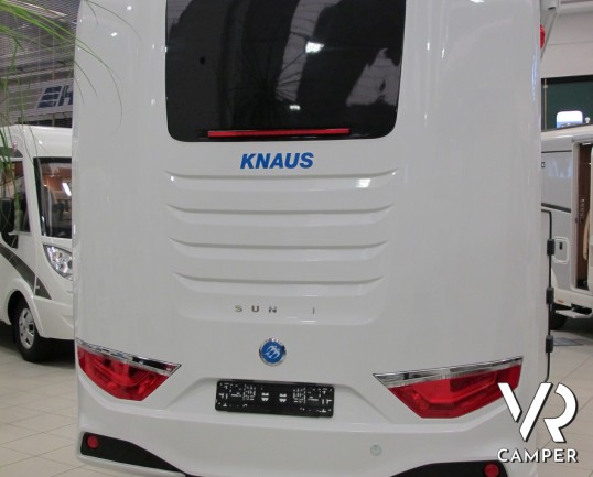 Knaus Sun-I 700 LG: maxi motorhome in patente C con letto matrimoniale posteriore, ampio bagno con doccia separata full optional.