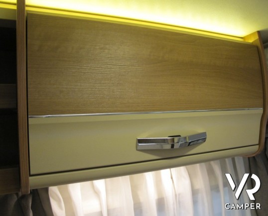 Knaus Van-I 600 MG - camper motorhome nuovo con garage e letto basculante, 4 posti omologati e ampia dinette con divanetto frontale