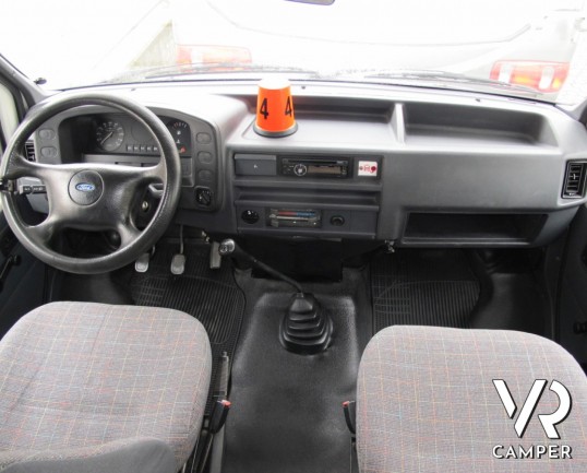 Laika Ecovip 3: camper mansardato occasione 6 posti letto e omologato su meccanica Ford Turbo con idroguida