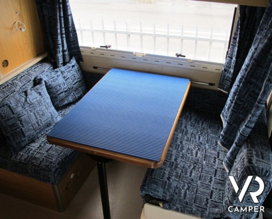 Laika Ecovip 3: camper mansardato occasione 6 posti letto e omologato su meccanica Ford Turbo con idroguida