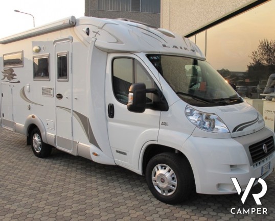 Laika X 650 R: camper semintegrale compatto con letti gemelli e garage, occasione usato Laika.