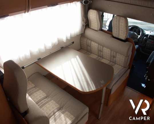 CI RIVIERA 180: camper mansardato usato occasione da concessionaria in vendita in Piemonte.