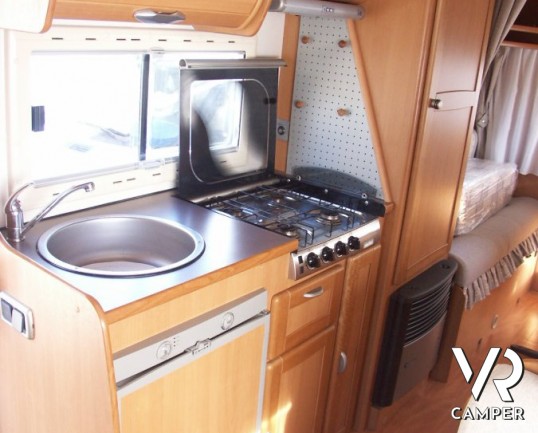 CI RIVIERA 180: camper mansardato usato occasione da concessionaria in vendita in Piemonte.