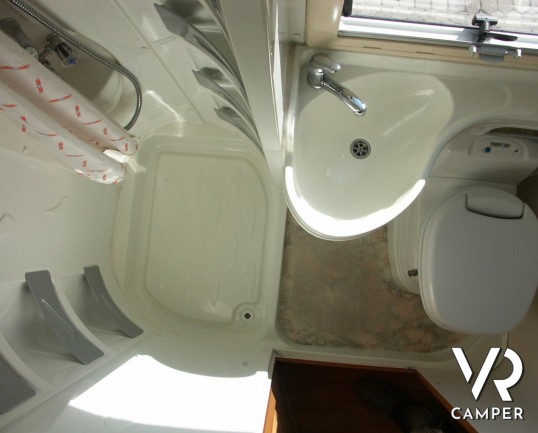 CI RIVIERA 180: camper mansardato usato occasione da concessionaria in vendita in Piemonte.