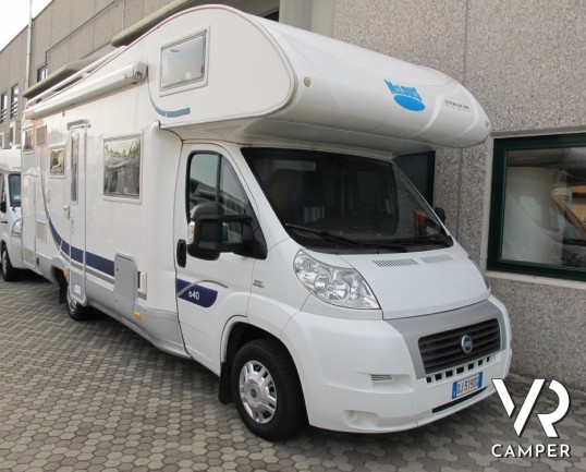 McLouis Tandy Plus 640: camper mansardato usato a Torino e accessoriato di tutto il necessario per le vacanze a lungo e breve termine