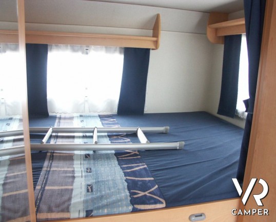 Miller Manitoba: camper semintegrale usato con garage di piccole dimensioni, perfetto per visitare anche i borghi più piccoli d'Italia.